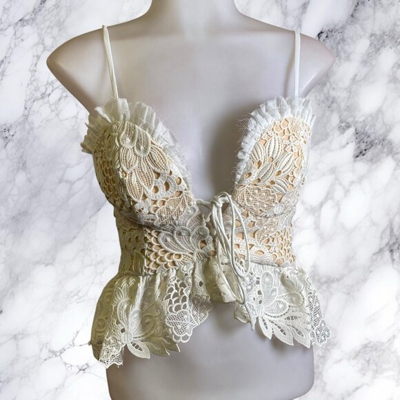 NBD Minxi Top - Ivory - Picture 3 of 12